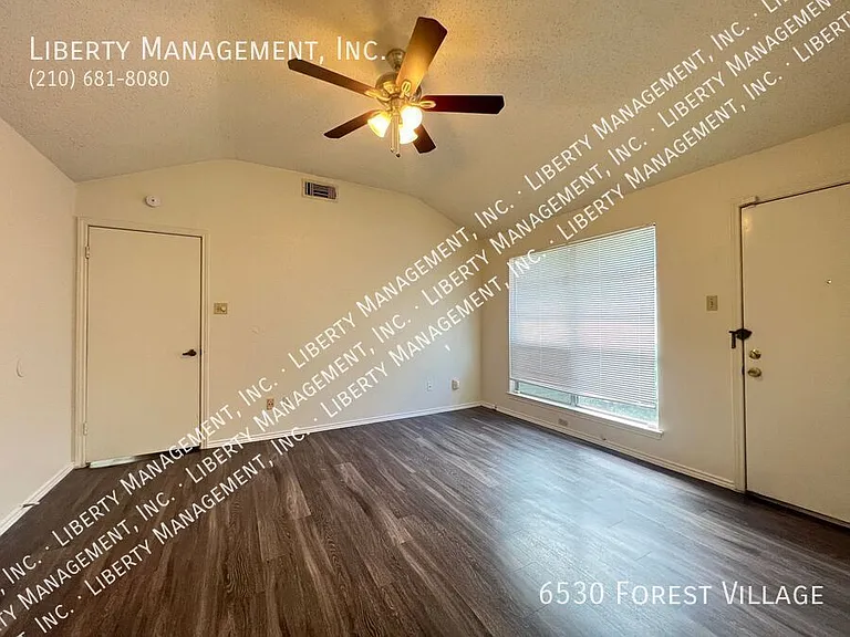 6530 Forest Vlg — Photo 24
