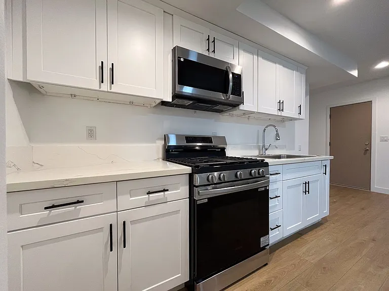 1034 Magnolia Ave — Photo 9