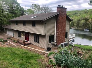7300 E South Shore Dr, Hartsburg, MO 65039