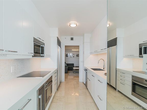 4th image of 16400 Collins Ave APT 1645