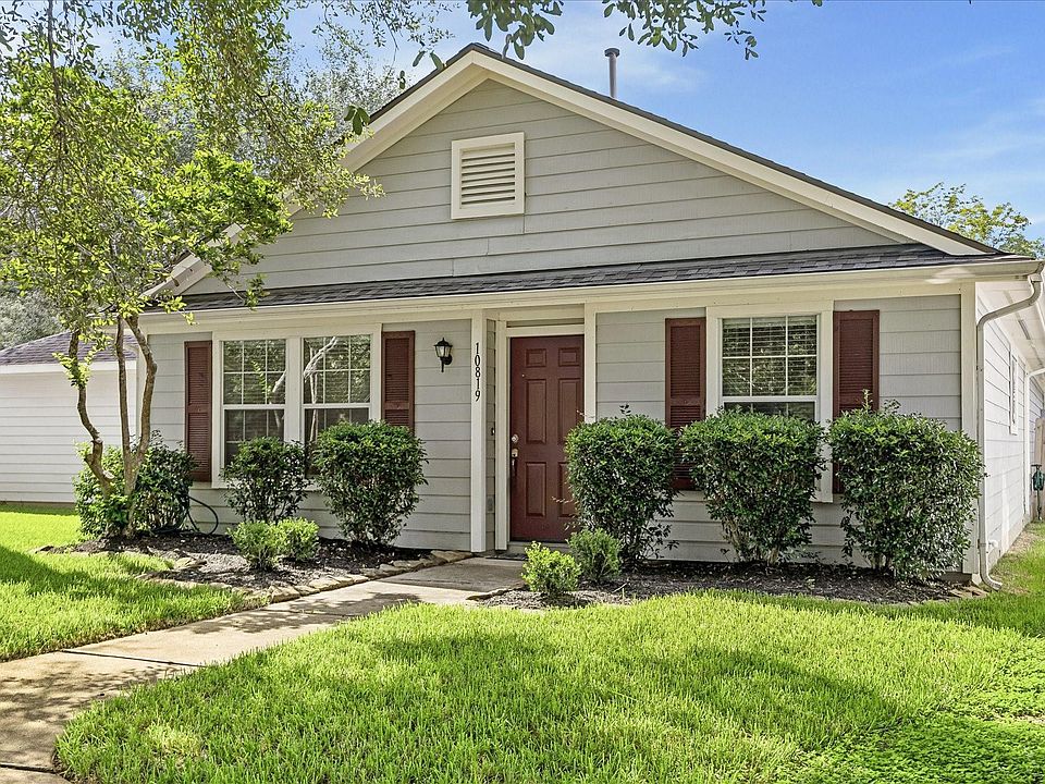 1st image of 10819 Cobblecreek Way