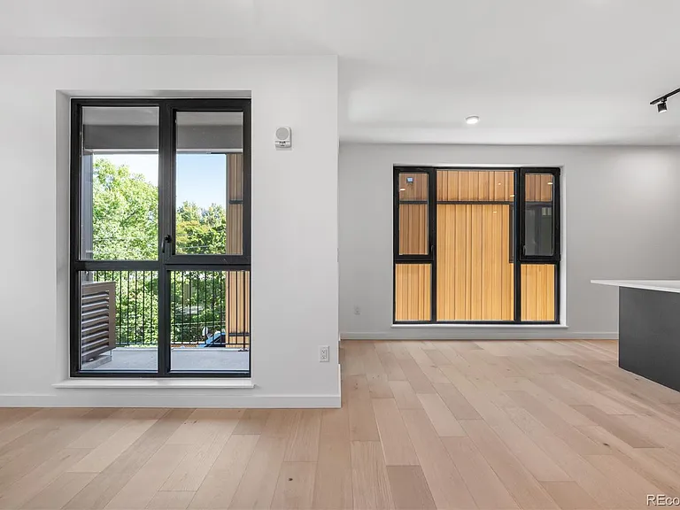 1601 Park Ave #307 — Photo 10