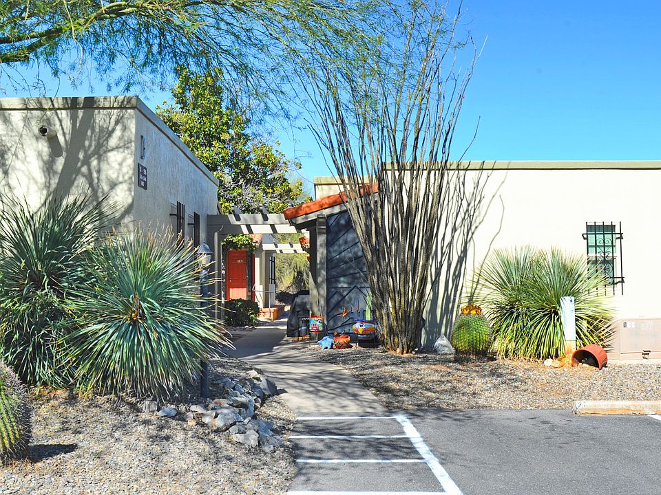 1st image of 138 W Calle Del Ano