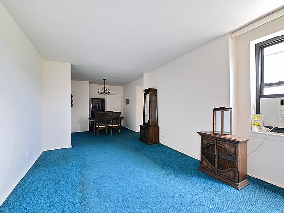5th image of 2908 139th St APT 5G