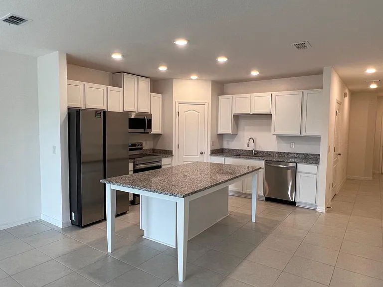 32162 Pond Apple Bnd — Photo 5