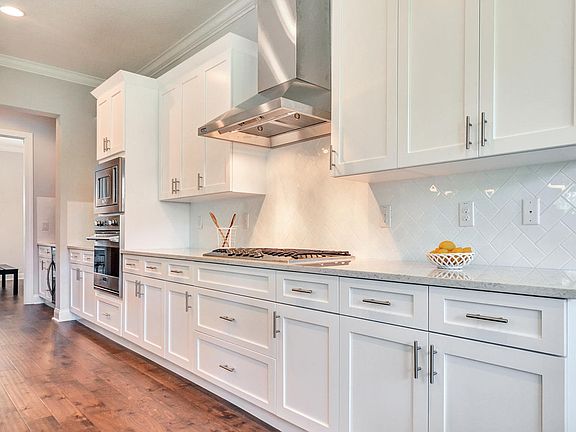3rd image of 3628 S Hesperides St