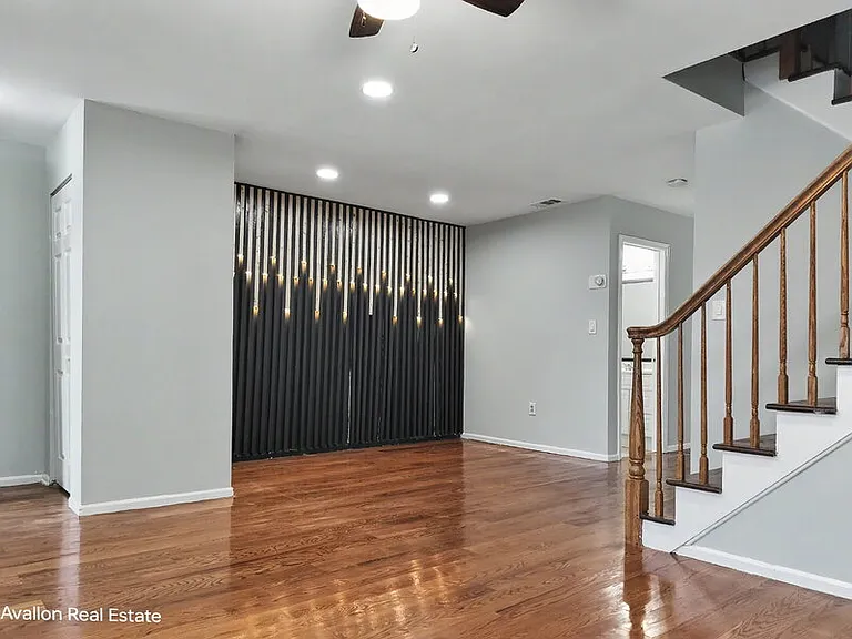 102 Appletree Ct — Photo 6