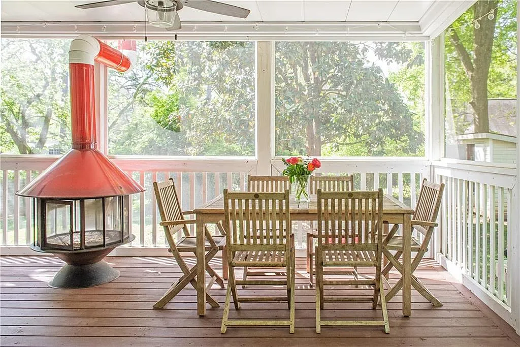 3 bed, 2.5 bath, 1764 sqft, $6,000 — Photo 2