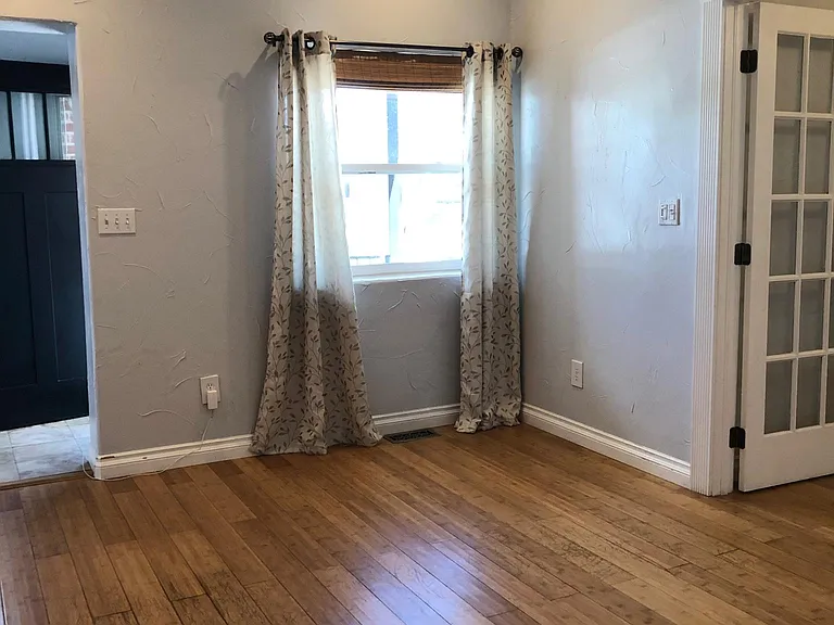 3119 N Downing St — Photo 7