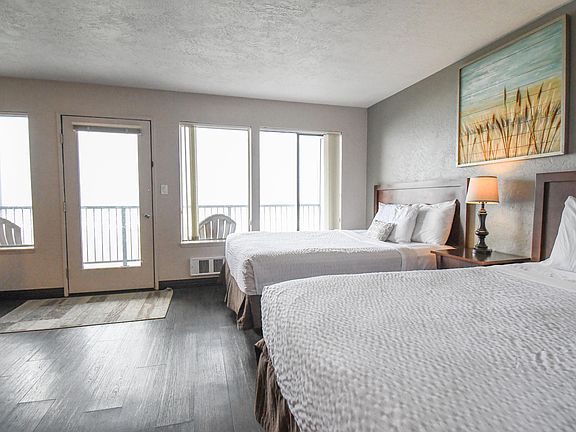 5th image of 701 NW Coast St APT 210