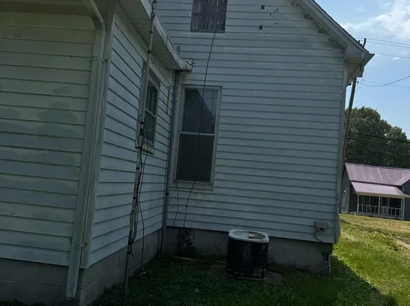 606 N 2nd St, Central City, KY 42330