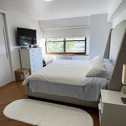 4th image of 4200 N Marine Dr APT 703