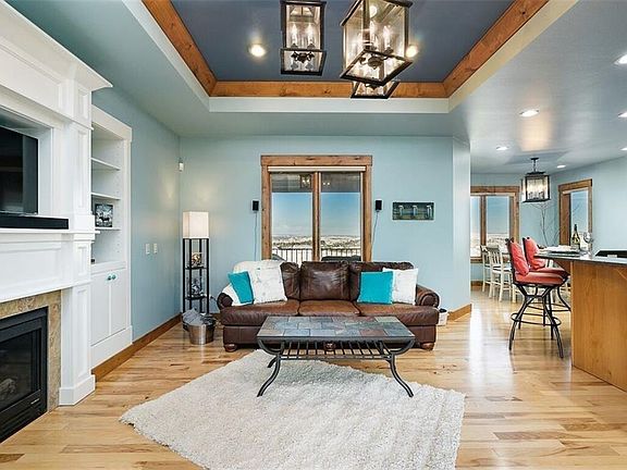 3rd image of 4240 Lupine Dr