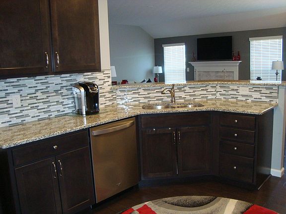 5th image of 4322 Coachman Ln #20