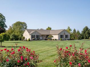 2009 Plumb Ln, Batavia, OH 45103