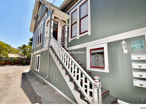 3rd image of 411 A St APT 1