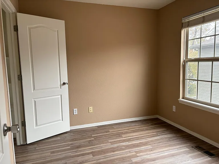 1434 W Netherland Way #1 — Photo 8