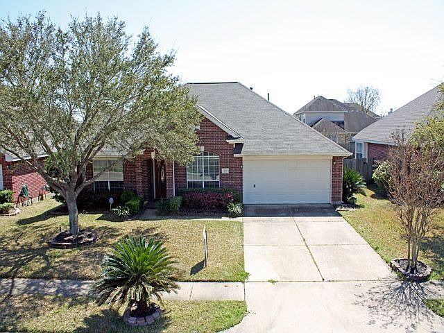 1st image of 3718 Walden Dr