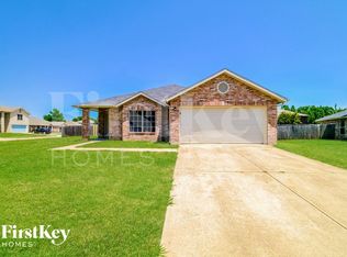 2800 Chisholm Trl, Corinth, TX 76210