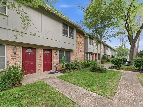 4th image of 515 Tallowood Rd Unit 15