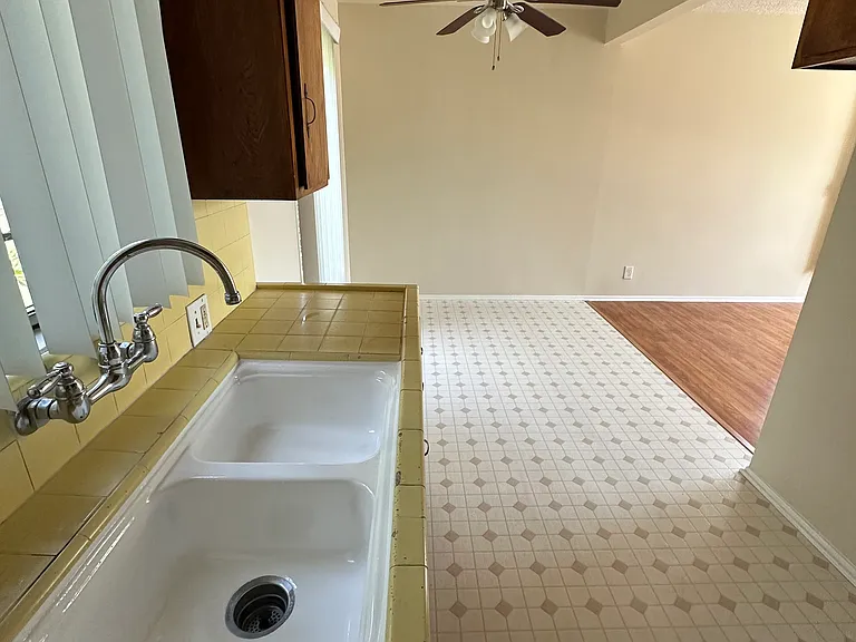 1156 N Cahuenga Blvd — Photo 7