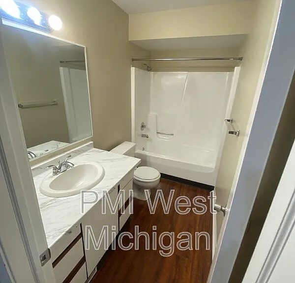6081 In The Pines Dr SE — Photo 14