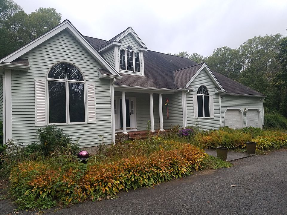 1st image of 136 Sudbury St