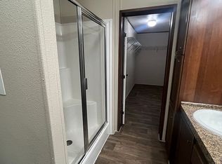 929 Winning Colors Dr, Wilmer, TX 75172