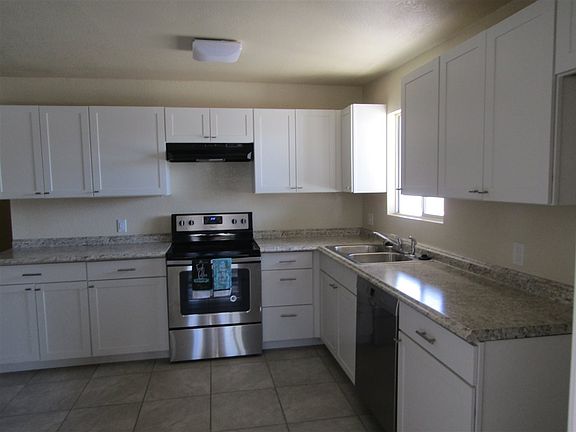 2nd image of 2772 S Olivia Ave