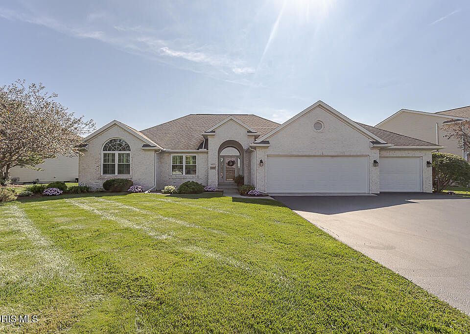 1st image of 7017 Shadowridge Dr