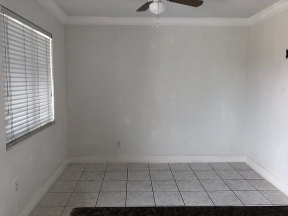 5th image of 1014 Salzedo St #20