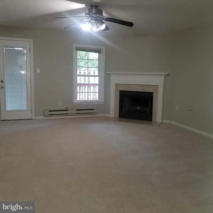 2026 Winston Ln