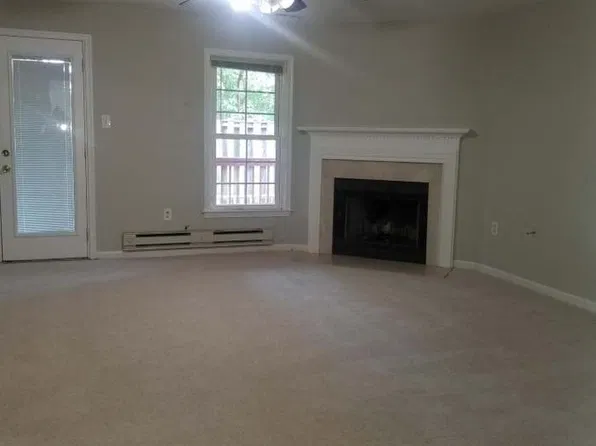 2026 Winston Ln, Woodbridge, VA 22191