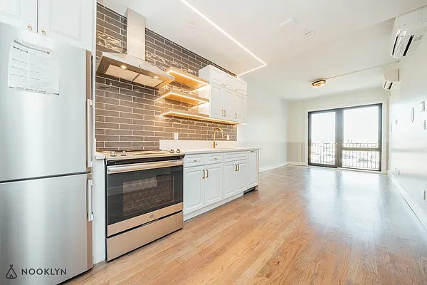 Rented by Nooklyn NYC LLC | media 22