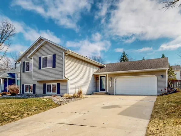 4016 Alberta Dr NE, Rochester, MN 55906