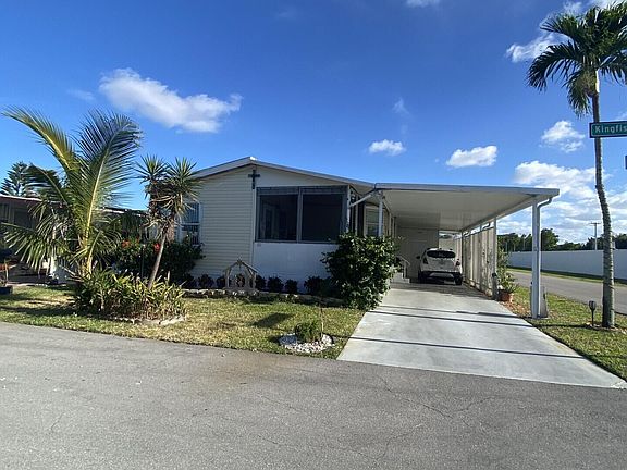 3rd image of 1816 Kingfisher Dr