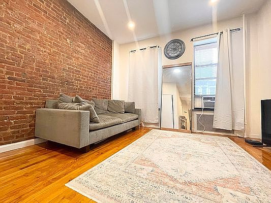 1st image of 1370 1st Ave #2A