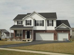 561 Magnolia St, Dekalb, IL 60115