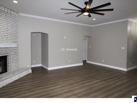 3rd image of 917 Pheasant Cir