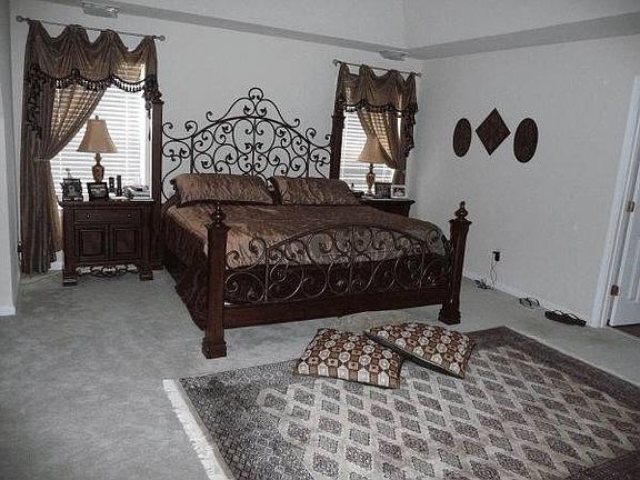 4th image of 1668 Broomfield Way