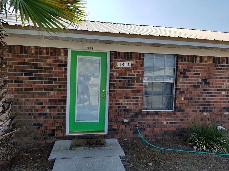 1st image of 1413 Green Briar Pkwy