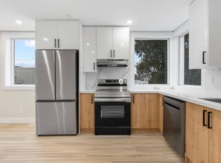 264 Thayer Ave, Hamilton, ON L9A 1J7