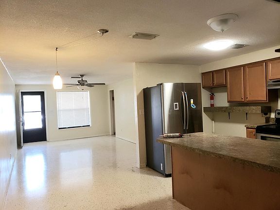 4th image of 502 Ocean Ave