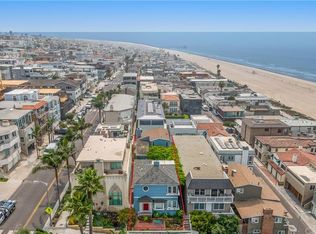 120 35th St, Manhattan Beach, CA 90266