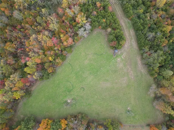 3948 Long Ridge Rd, Apple Grove, WV 25502