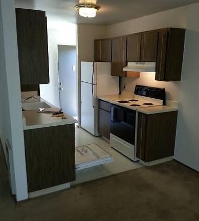 3rd image of 675 Vinemaple Ave APT 3