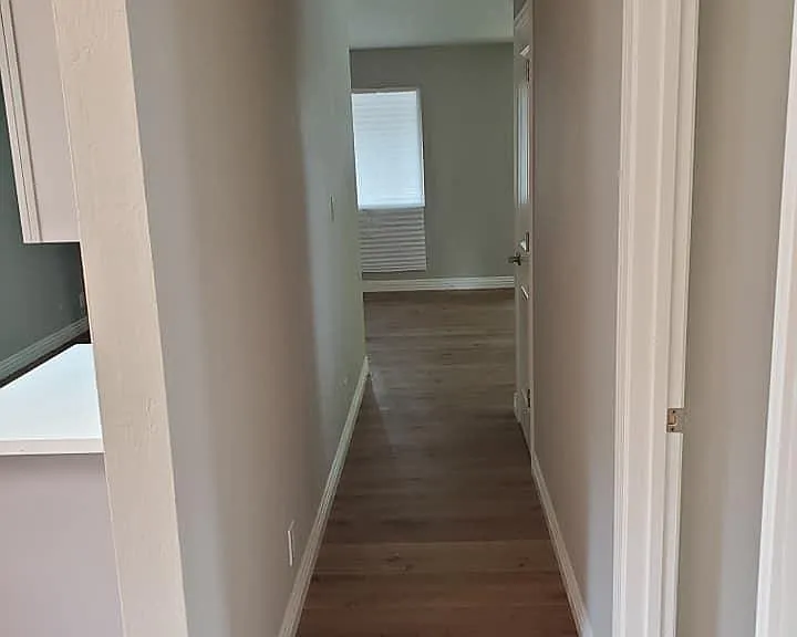 1936 Mount Vernon Dr — Photo 2