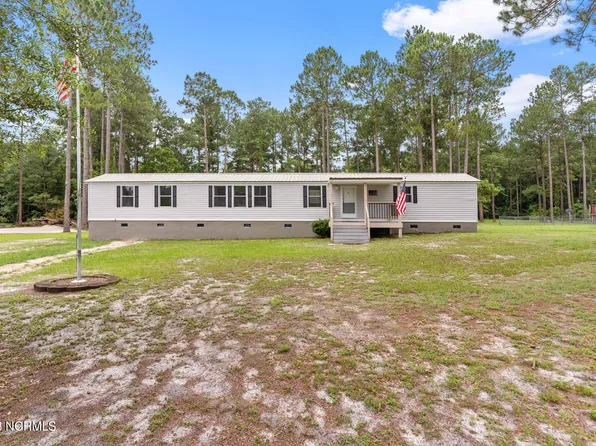 38 Clearbrook Trail, Rocky Point, NC 28457
