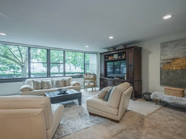 166-35 9th Avenue #2C, Beechhurst, NY 11357