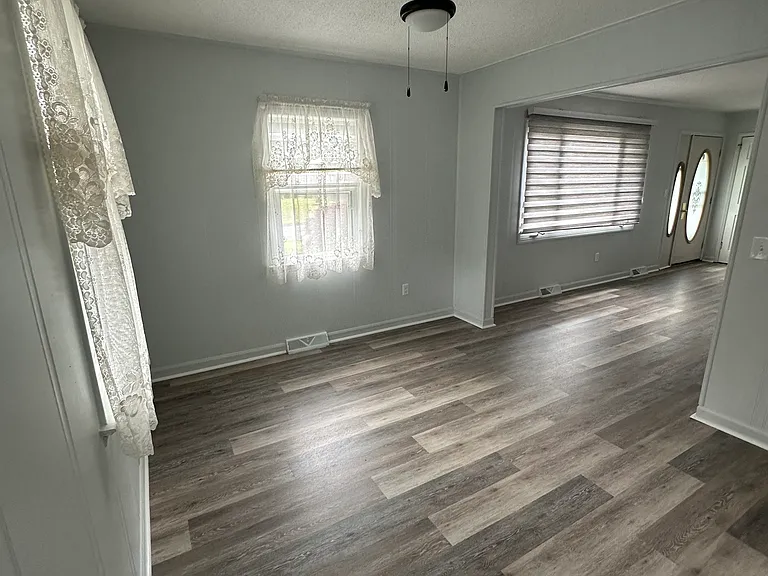13 Tice Rd — Photo 14